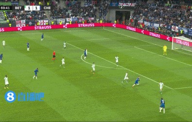 谈球吧体育官网入口切尔西2-1反超！杰克逊破门，帕尔默助攻双响