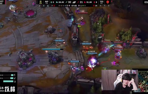 谈球吧Lwx看JKL进场暴毙TES双龙被翻：这肯定先推塔 以为自己开的很帅！