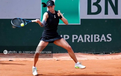 法网爆冷：女单大种子0-6、1-6出局！中国金花第2败，仅剩郑钦文