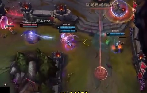 谈球吧那是哥哥心善！JackeyLove对阵BLG时与ELK对拼 猛A真眼四下自己被打残