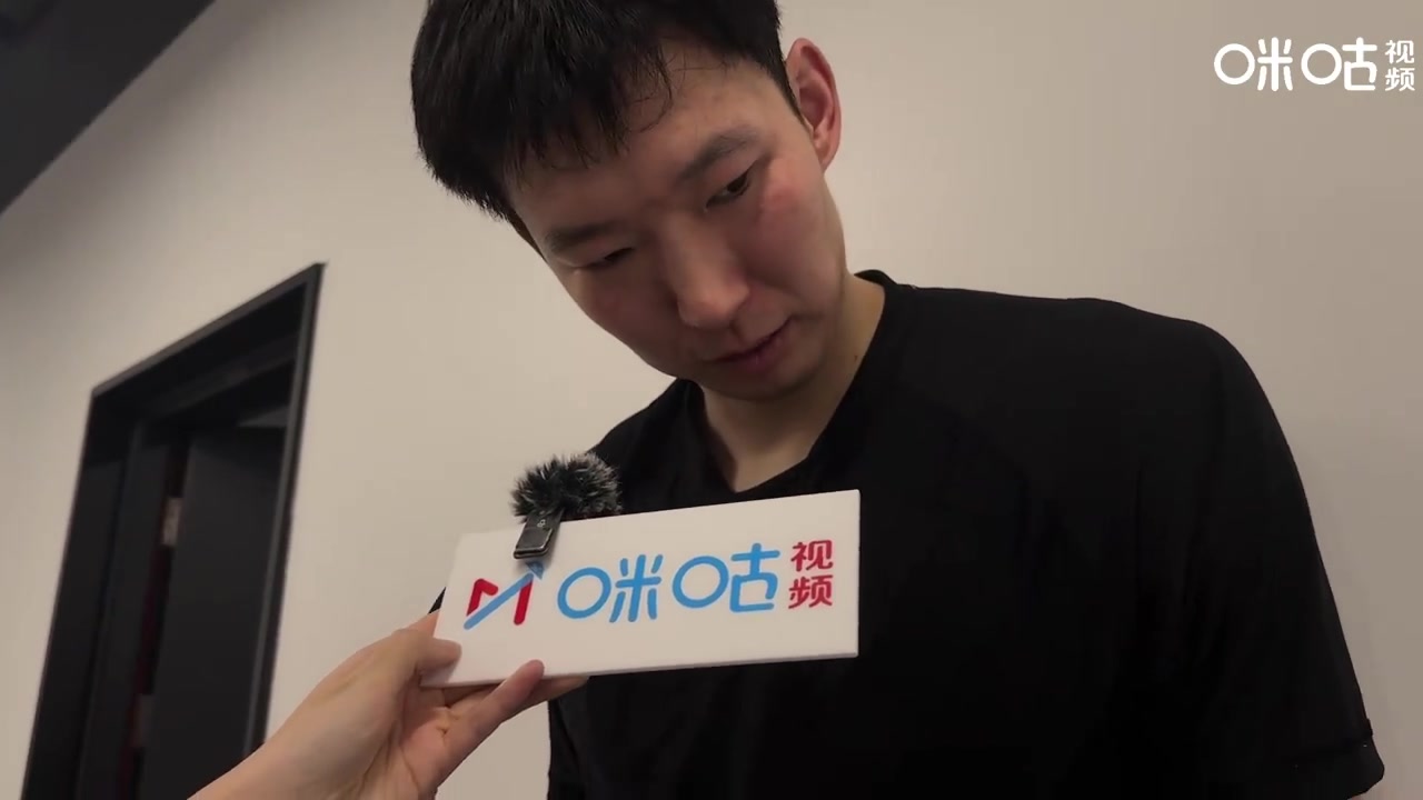 谈球吧官网登录入口北京全场16次失误！周琦：球队在关键时刻处理球还是有点犹豫