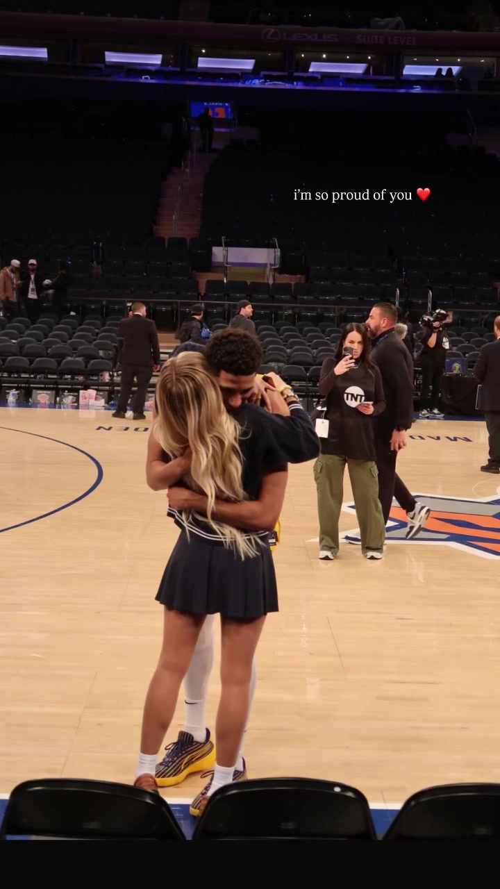 谈球吧👻哈利今天为何如此生猛？原来是有美女女友抱抱鼓励😘