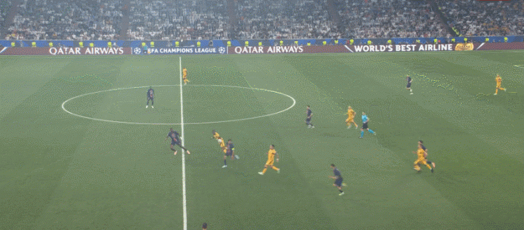 谈球吧体育app下载欧冠决赛复盘:巴黎“狂锋”背后有高人指点,请叫他们新典礼中场